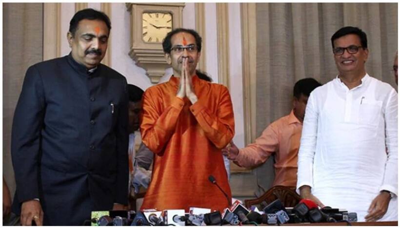 कैबिनेट विस्तार में उलझे उद्धव, दो डिप्टी सीएम के लिए बढ़ा दबाव