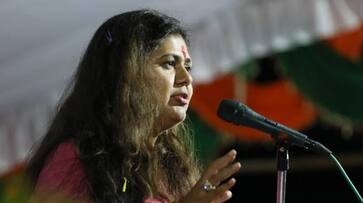 war, Maharashtra BJP, Fadnavis, pankaja munde Pankaja, Fire, devendra farnavis