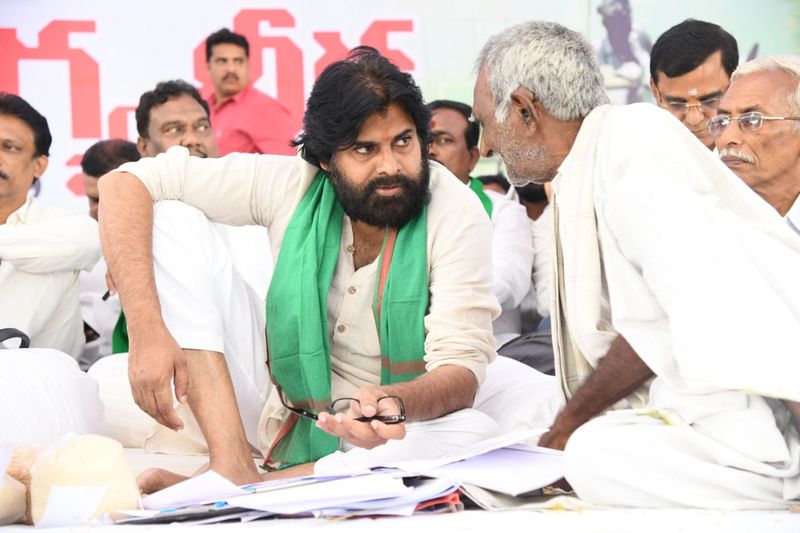 janasena chief pawan kalyan reacts gn rao committee report on capital