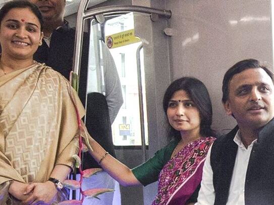 Akhilesh Yadav opposes NRC, Mulayam's daughter-in-law is supporting