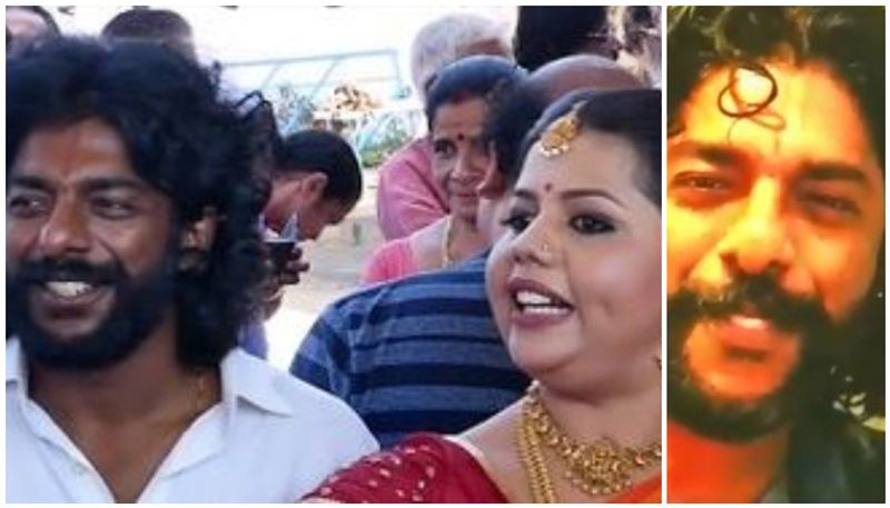 Sreekumar sings for his wife Sneha