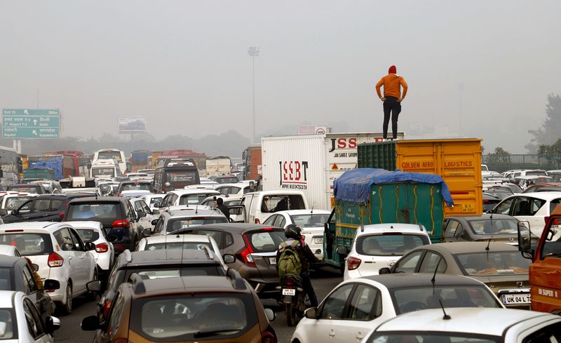 Delhi government deregister all diesel vehicles that complete 10 years on January 1 2022 ckm