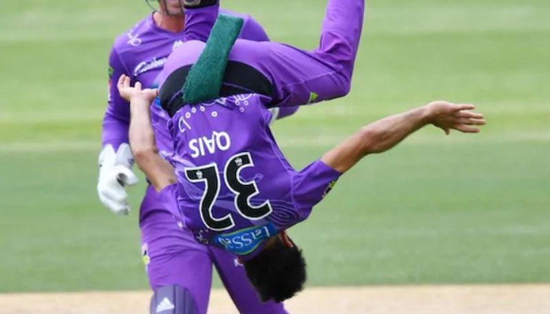 Afghan Spinner Qais Ahmad Somersault Celebration After Taking Wicket In BBL