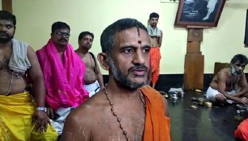 Pejavashri Talks Over Sanatana Dharma grg 