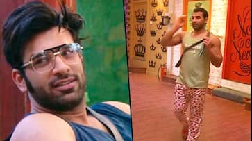 Bigg Boss 13: Paras Chhabra forgets his wig as he walks out from washroom (Video)