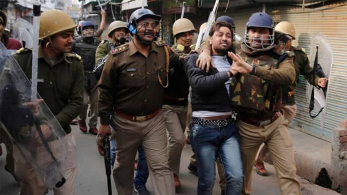 CAA विरोधः हिंसा में हुए नुकसान की शुरू हुई भरपाई, 80 दुकान सीज, टीएमसी नेताओं को आने से रोका गया