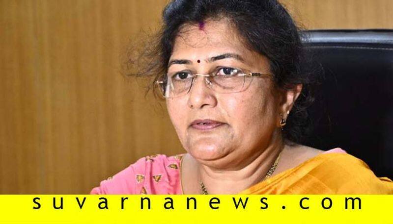 Minister Shashikala Annasaheb Jolle In home quarantine