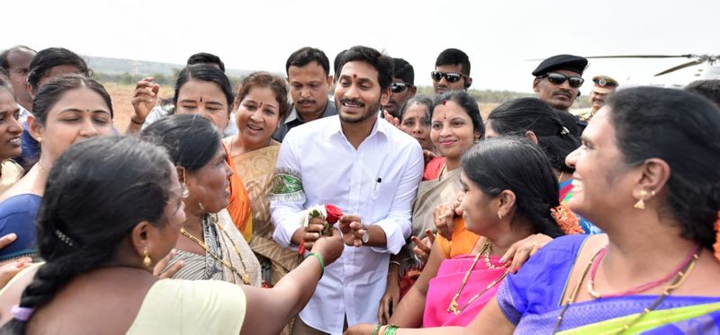 AP CM YS Jagan Mohan Reddy inaugurate Visakha Utsav 2019