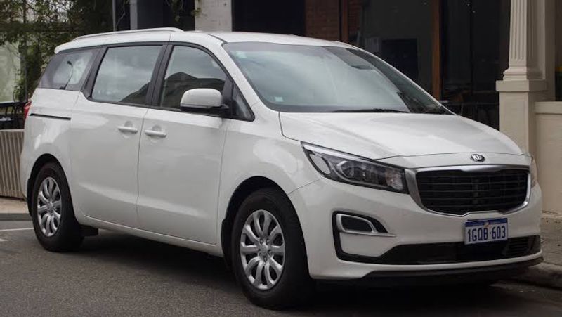 Kia carnival mpv car price revealed ahead of launch