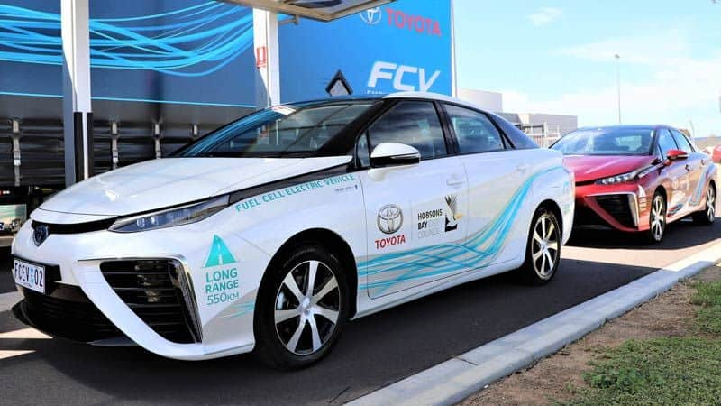 Japan Sees Big Future in Hydrogen Cars