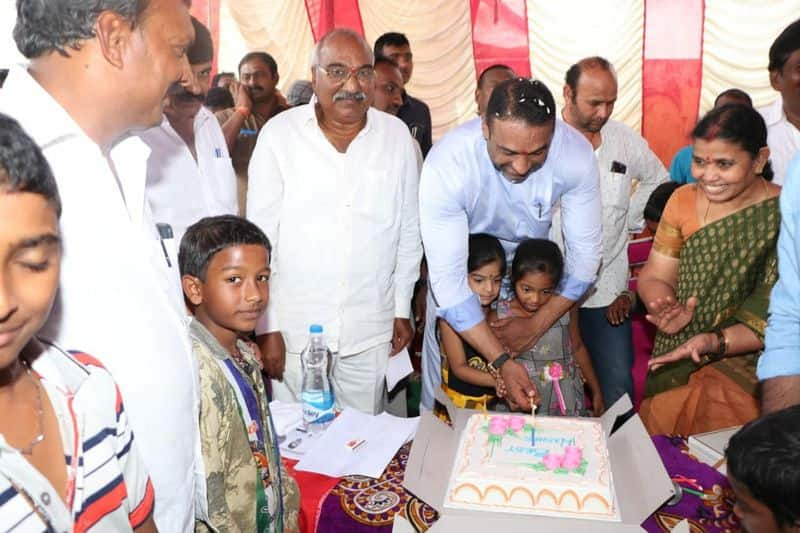 atmakuru tdp leaders join ysrcp presence of mekapati goutham reddy