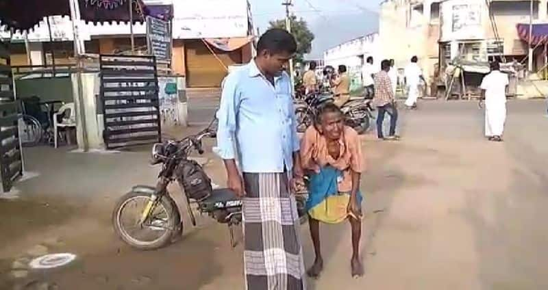 100 year old woman casted her vote