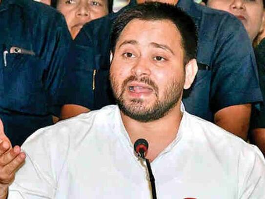 Tej Pratap's close a report file on Tejashwi