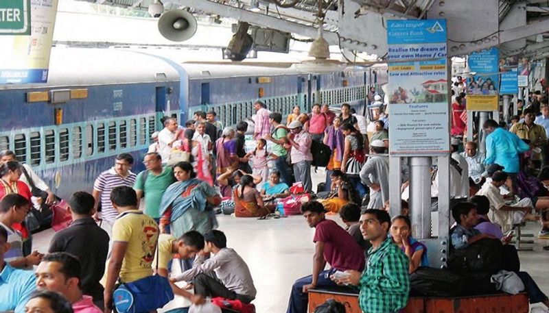 scr announces speacial trains will run  for sankrathi festival