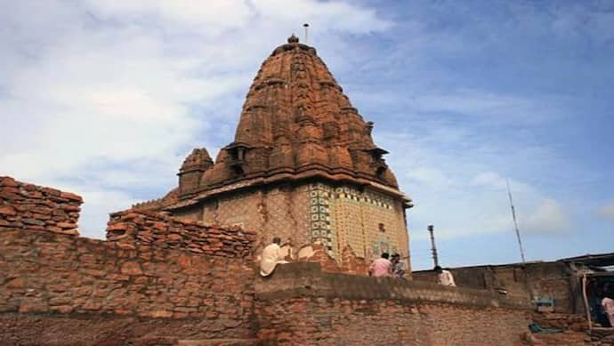 Pakistan, Hinglaj Temple, Panchmukhi Hanuman Temple, Katasraj Temple, Swaminarayan Temple, Multan Sun Temple, Sri Varun Dev Temple