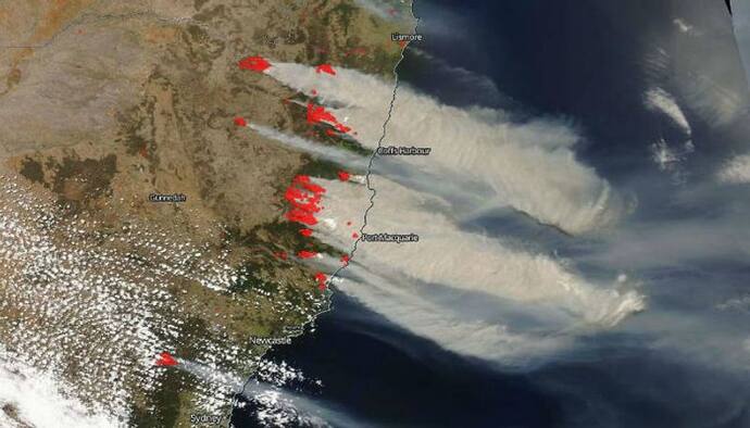 অপ্রতিরোধ্য হয়ে উঠছে অস্ট্রেলিয়ার দাবানল, মহাকাশ থেকে স্যাটেলাইটে ধরা পড়ল ধ্বংসের ছবি