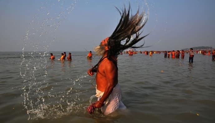 Gangasagar Mela: ড্রোনের সাহায্যে স্নান করতে পারবেন পুণ্যার্থীরা, প্রস্তুতি দেখতে যাচ্ছেন মমতা