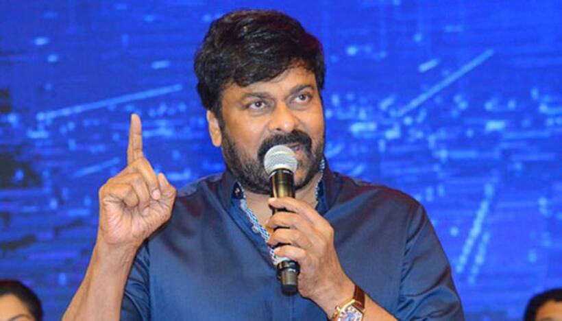 చిరు 'లూసిఫర్' రీమేక్ కి డైరక్టర్ అతనేనా..?