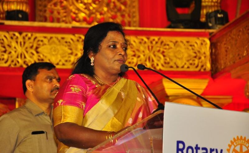 Telangana Rajbhavan staff 10 gets corona positive, governor Tamilisai tested corona negative