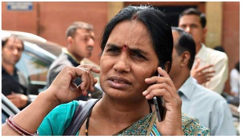 Nirbhaya mother rejects rumours of fighting Delhi polls against Arvind Kejriwal on Congress ticket