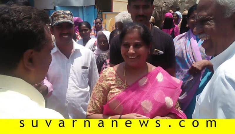 MLA Poornima Srinivas Rescues Isolated Menstruating Women in Chitradurga