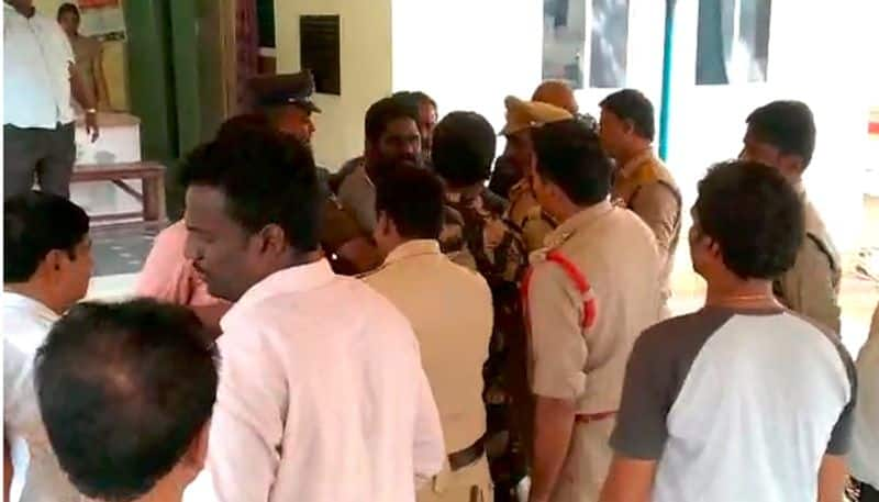 tenali si  beaten up by tdp leaders