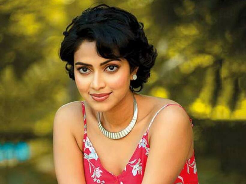 నా విడాకులకు కారణం ఆ హీరో కాదు : అమలాపాల్
