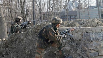 Pakistan breaks ceasefire, two soldiers martyred, six injured