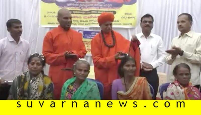 Davanagere Murugha Shri fights against Devadasi system sets example