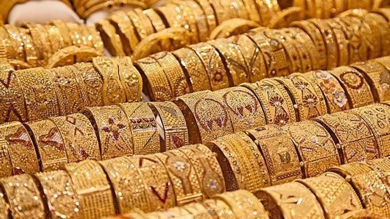 Jewellers want cut in import duty of gold and in income tax in Budget 2020