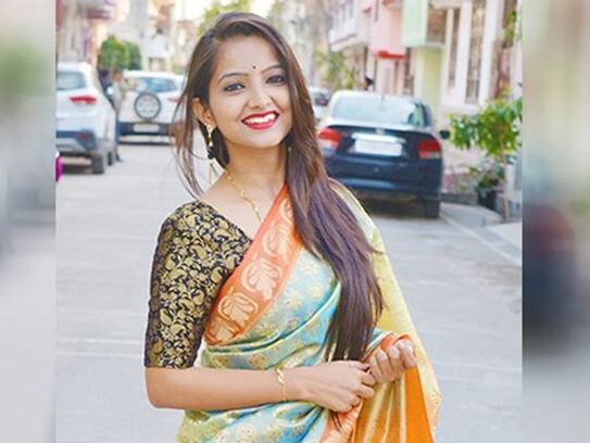 Sakshi who ran away from home and married, is now preparing to join SP, praises Akhilesh