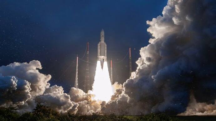 ISRO के सबसे ताकतवर सैटेलाइट GSAT 30 की सफल लांचिंग; अब नो नेटवर्क प्रॉब्लम, हर जगह मिलेगा सिग्नल