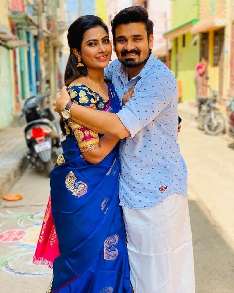 Serial Actress Myna Nandhini Revel she is Pregnant