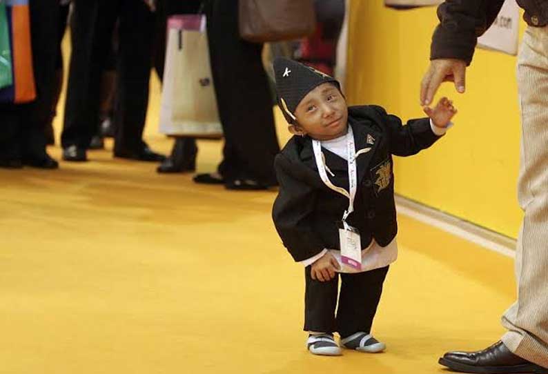 world's shortest man died