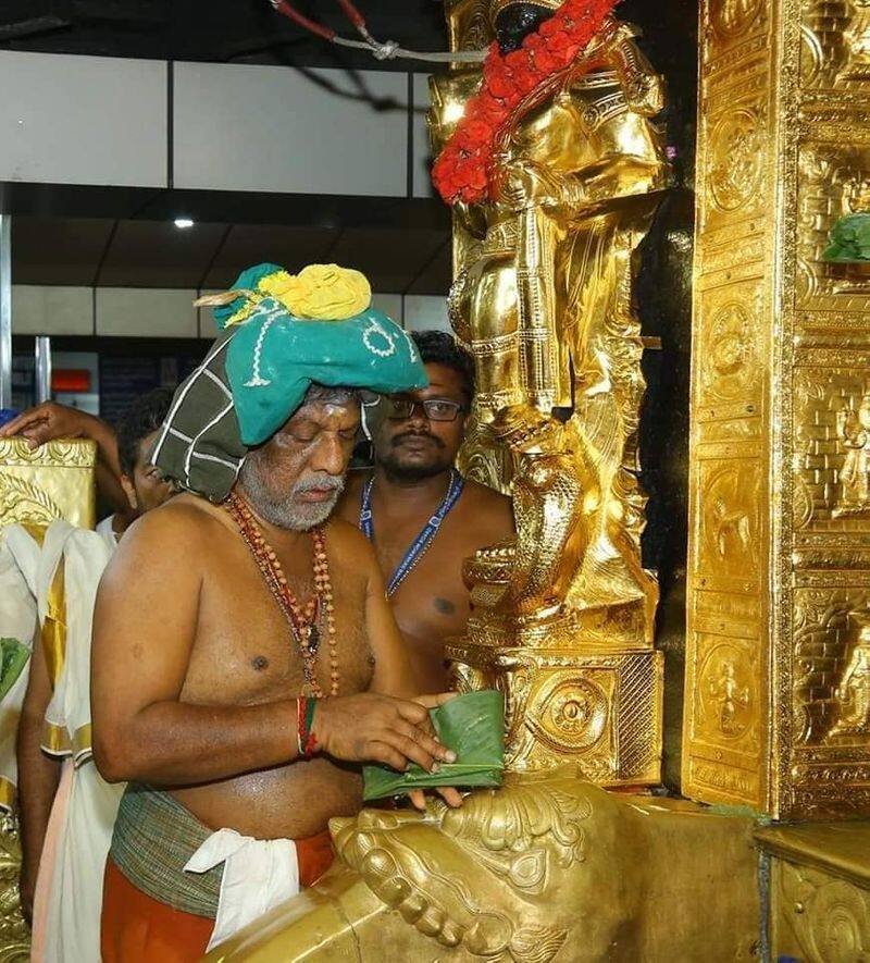 tamilnadu deputy cm paneer selvam at sabarimala