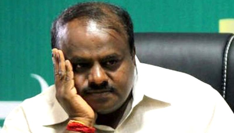 Former CM HD Kumaraswamy Hospitalized due to Fever Dust Allergy Lungs Infection gvd