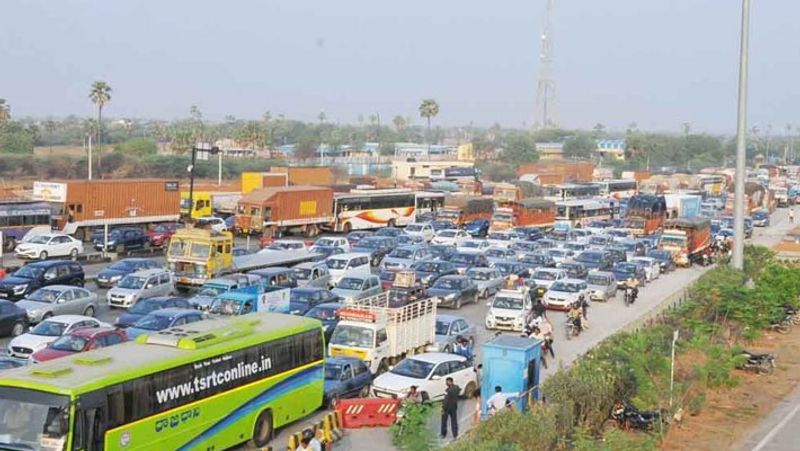 chennai heavy traffic...tollgate charges free for today