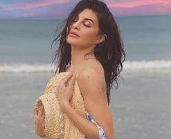 Was Jacqueline Fernandez in contact with conman Sukesh Chandrasekhar in Tihar jail? Read this