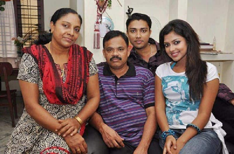 Actress Amala Paul Father Passed Away