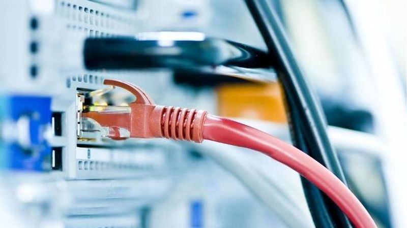 Internet connection in India reach 75 crore; number 1 in world