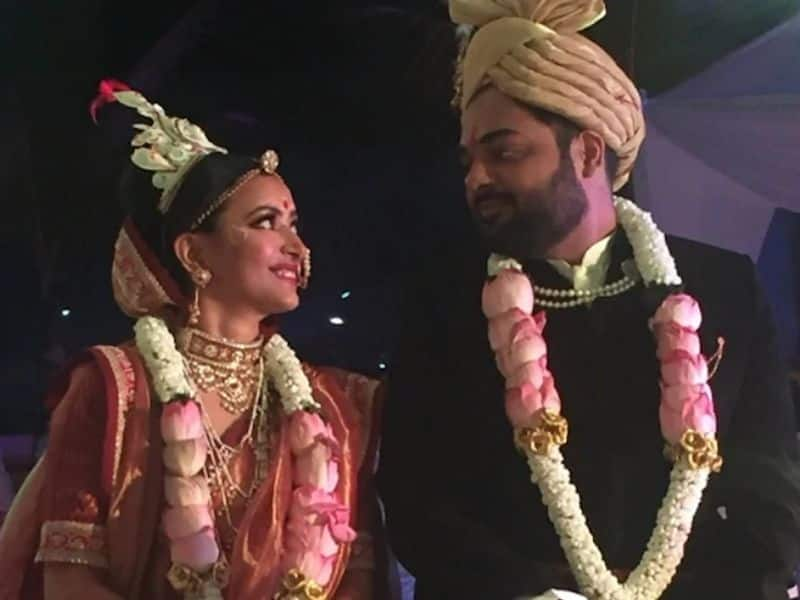 Actress Shweta Basu Prasad Spoil Her Marriage and Enjoy Single Life