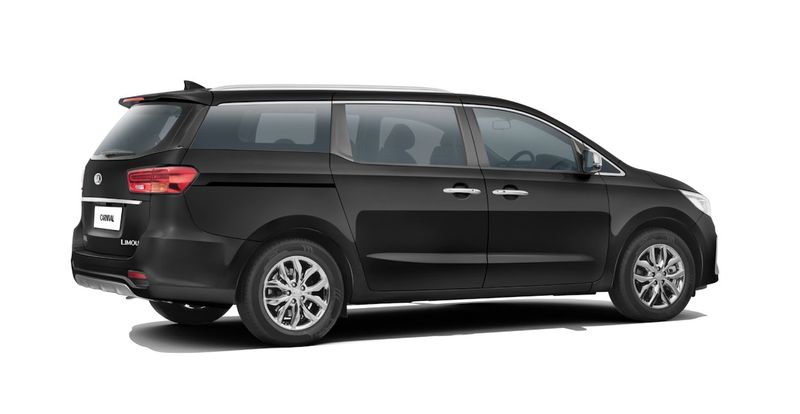 Kia carnival mpv car create record just one day after pre bookings