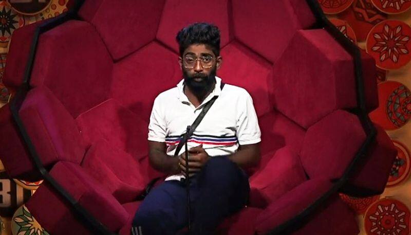 bigg boss send pareekutty to hospital for eye infection