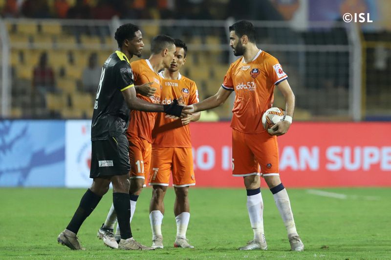 ISL FC goa climb top of the table  after beat kerala fc