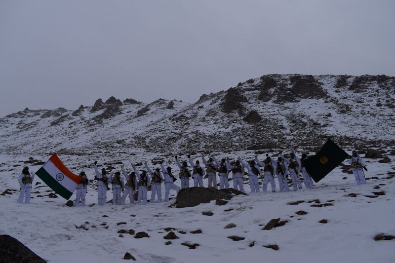 At 17 Thousand Feet Hight ITBP Personnel Celebrates Republic Day In Ladakh