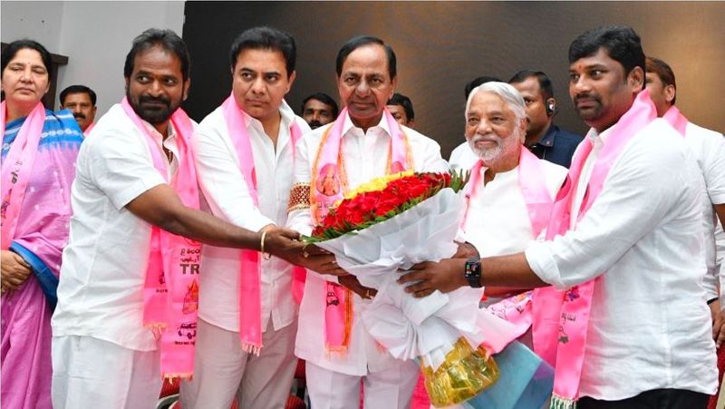 KTR playing key role in trs politics