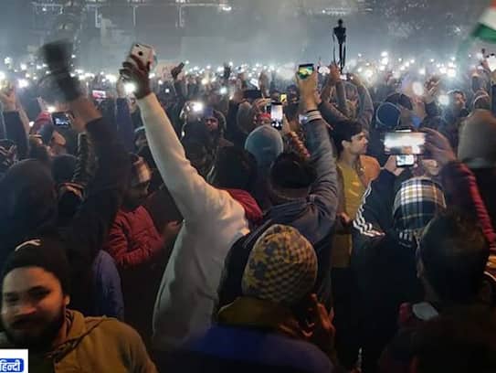 'People' came out on the streets upset by the performance of Shaheen Bagh