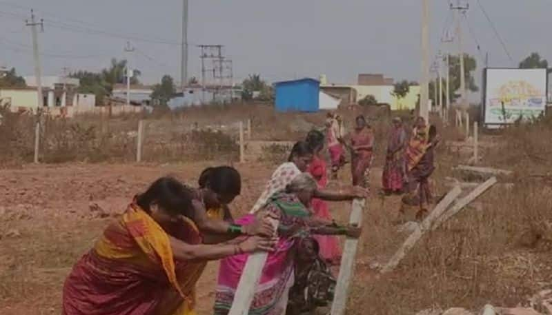 Women Protest Held in Bidar Against Government Officers