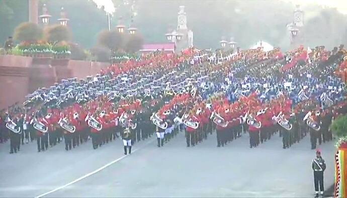 Republic Day Beating Retreat Ceremony से बापू की पसंदीदा भजन को हटाया गया, 1950 से लगातार बजाया जाता रहा धुन