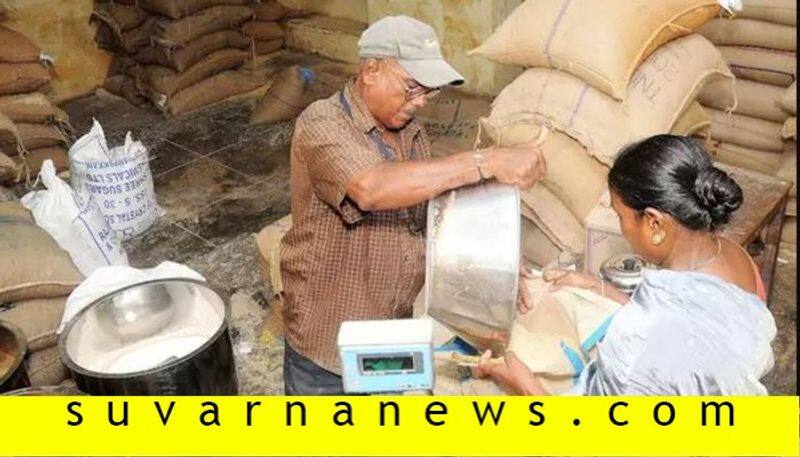 more than 1500 peole in one Ration shop